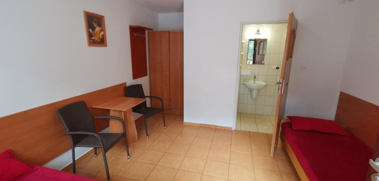 Pod Filarami Pobierowo Otel Dış mekan fotoğraf