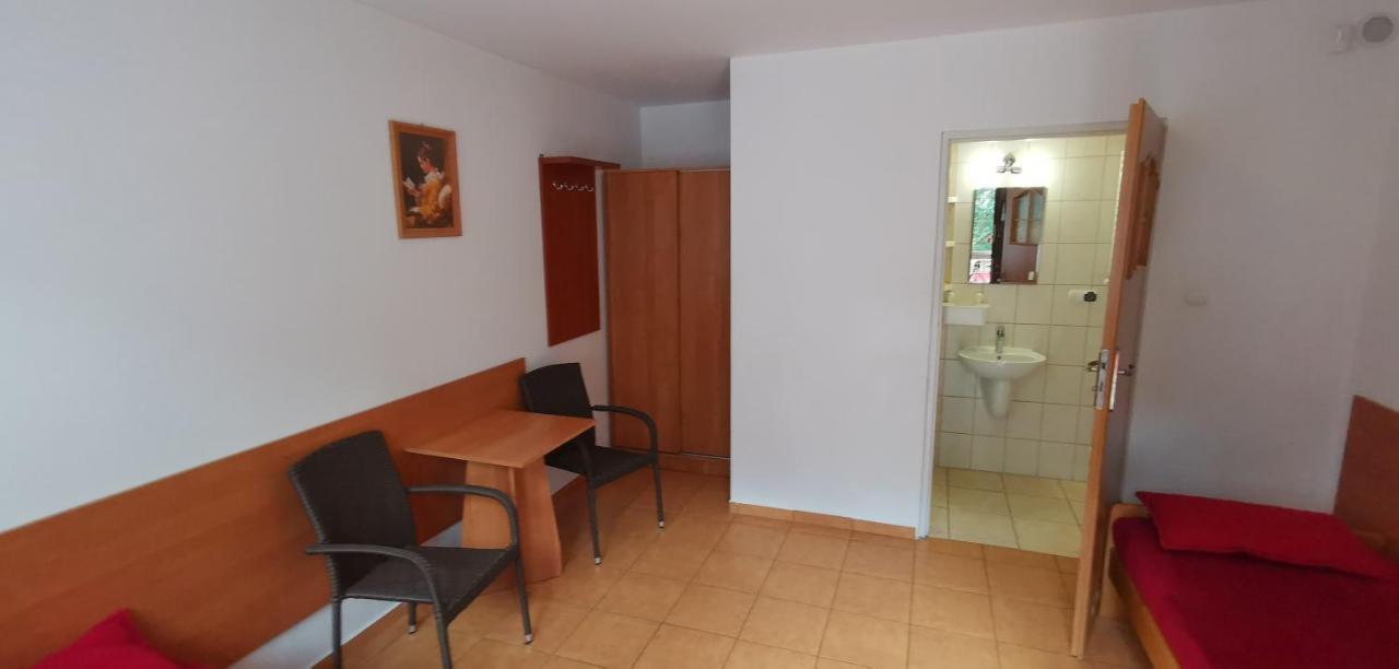 Pod Filarami Pobierowo Otel Dış mekan fotoğraf