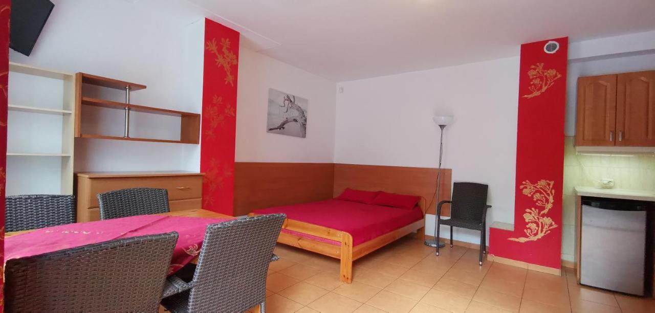 Pod Filarami Pobierowo Otel Dış mekan fotoğraf